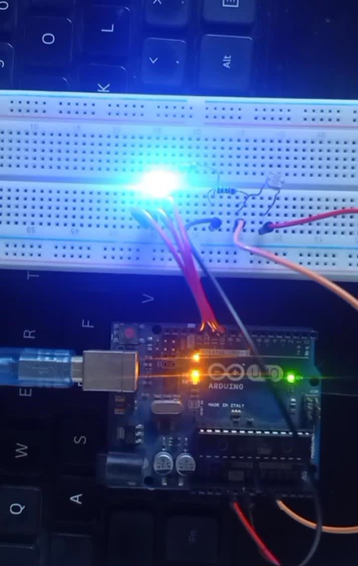 Arduino use LDR Sensor Control RGB Color - TNAOT