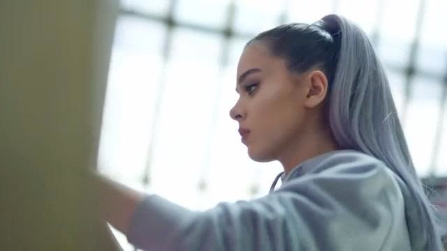 Hailee Steinfeld - Your Name Hurts - TNAOT